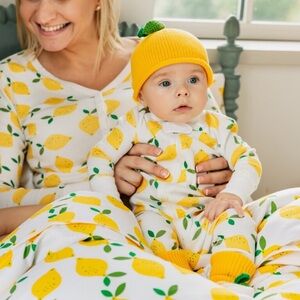 ISO, NOT selling Hanna Andersson Lemon Pajamas‎
